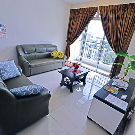 Hits Homestay Bayan Lepas Exterior foto