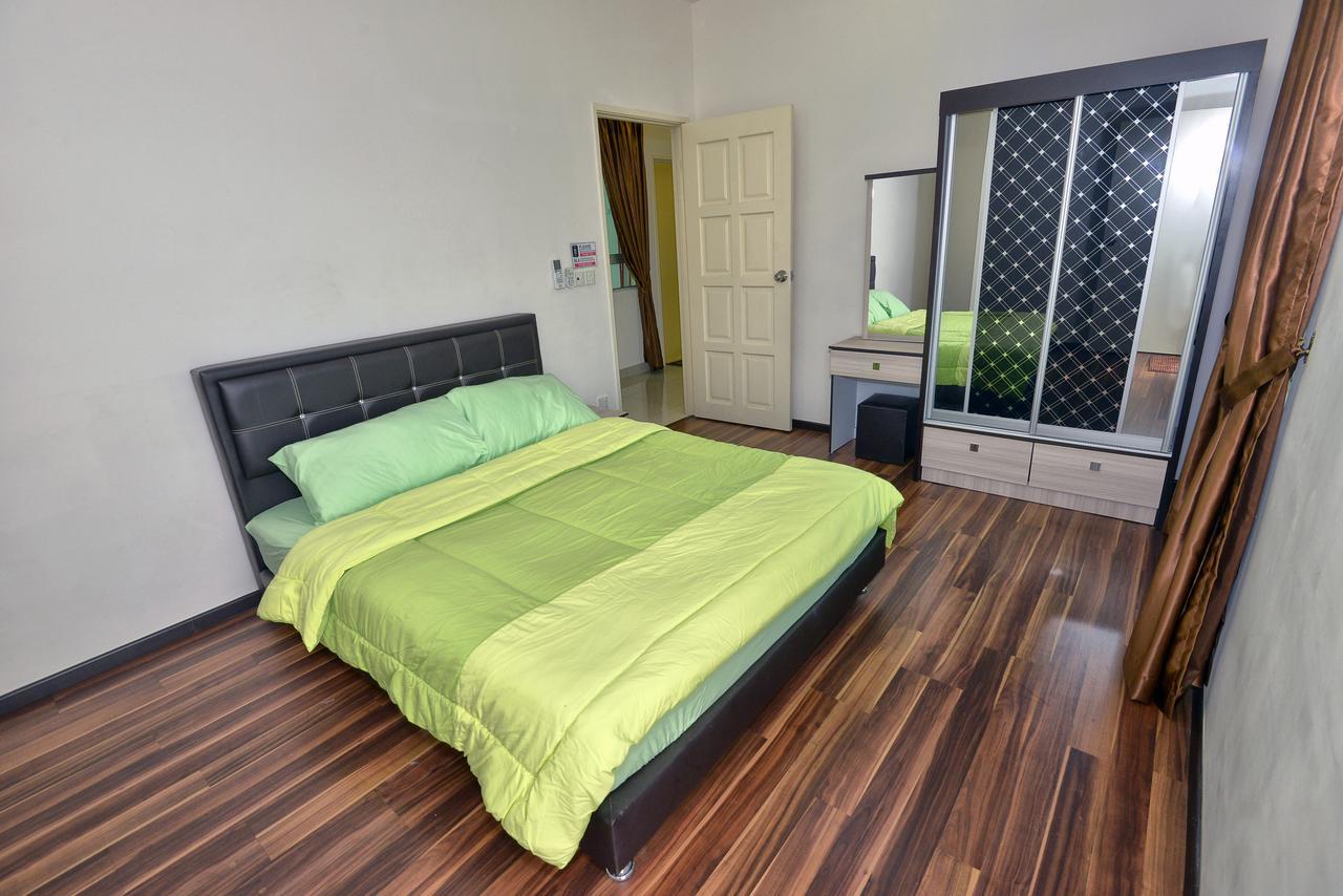 Hits Homestay Bayan Lepas Exterior foto