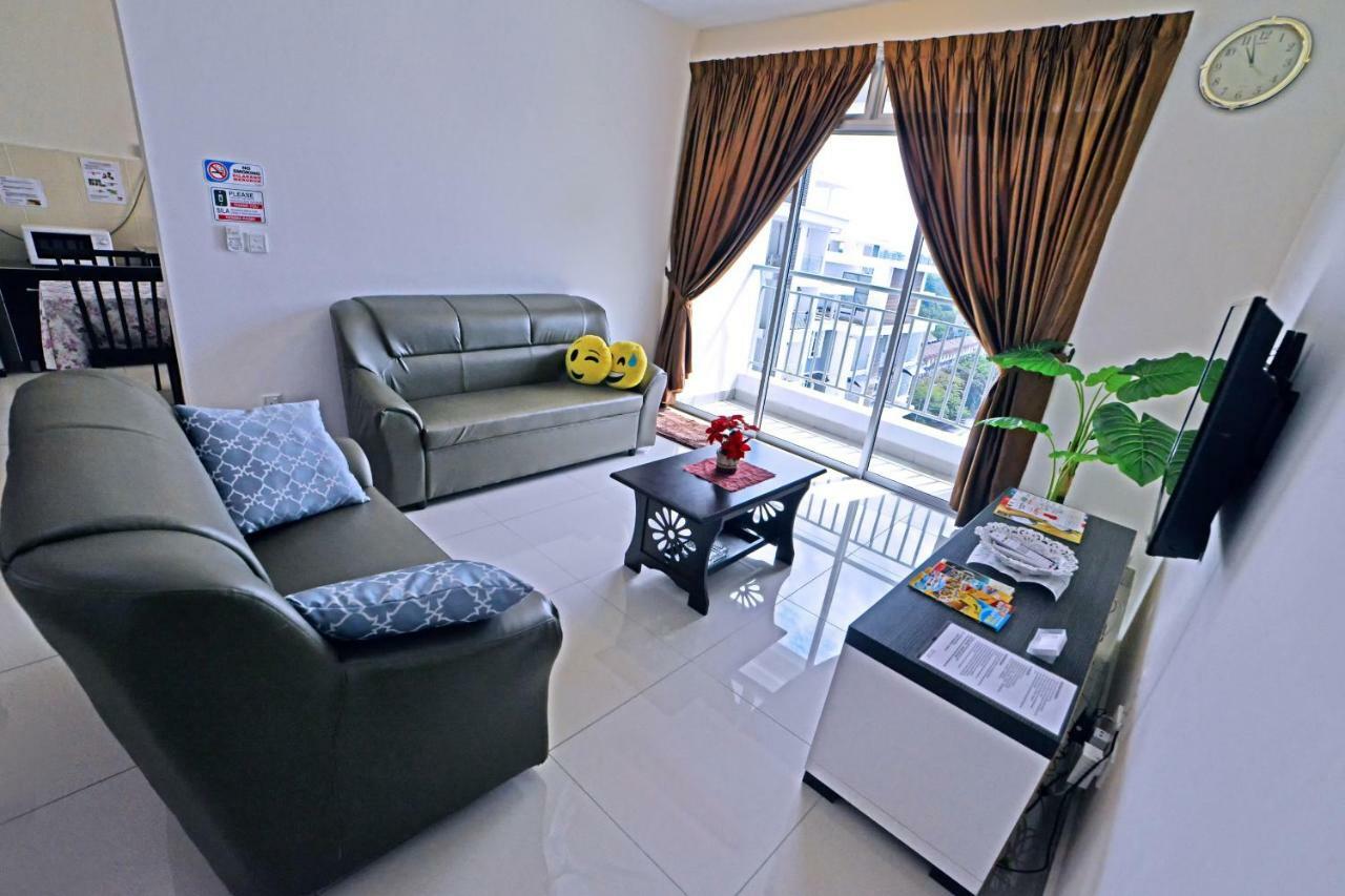 Hits Homestay Bayan Lepas Exterior foto
